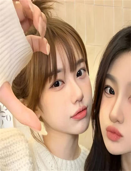 《美色连环奸杀》叙事手法解析：时间线安排与视角切换技巧探讨